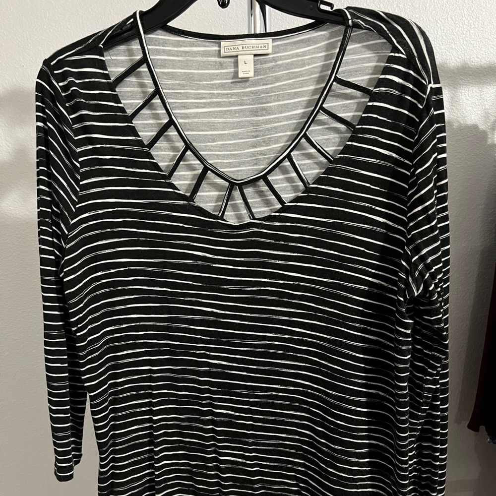 Black and white long sleeve shirt
